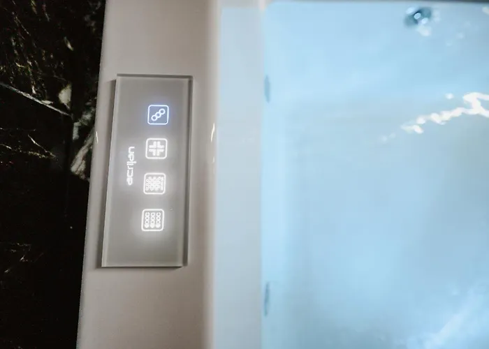 Port View 4* 沃洛斯