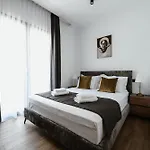 Port View 4*