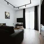 Port View 4*