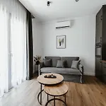 Port View Aparthotel 4*