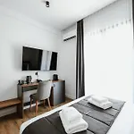 Aparthotel Port View 4*