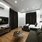 Aparthotel Port View 4*
