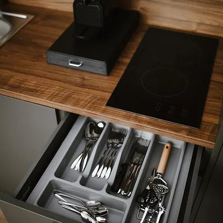 Port View Волос