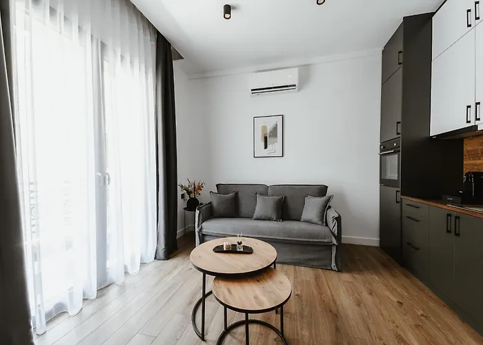 Port View Aparthotel 4*