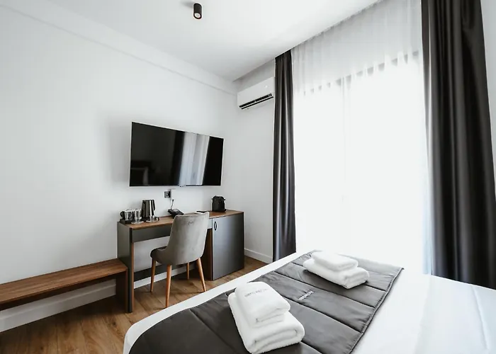 Aparthotel Port View 4*